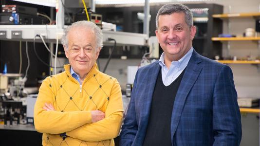Daniel Lopez, Nanofabrication and Devices Group Leader at Argonne’s Center for Nanoscale Materials and Federico Capasso, Harvard’s Robert L. Wallace Professor of Applied Physics